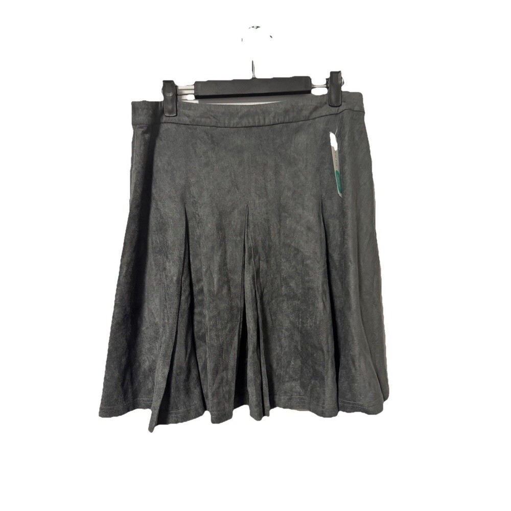NWT Gilli  Suede Gray Skirt Size Large Preppy Academia Professional Pleated